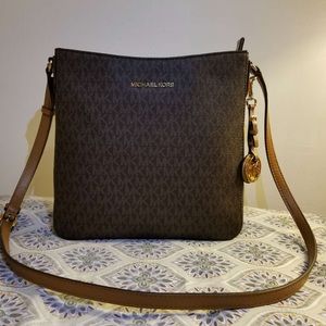 [Micheal Kors] crossbody bag